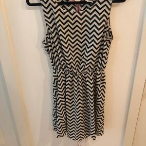 Chevron Mini Dress with Elastic Waist, M